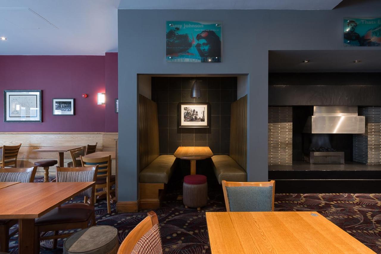 Hotel Admiral Of The Humber Wetherspoon